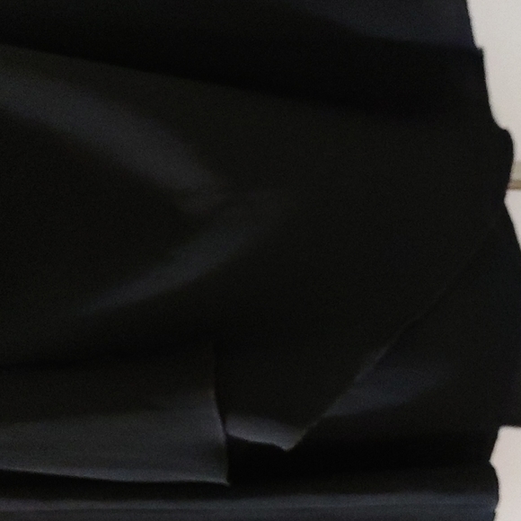 Black skirt plus size - Picture 3 of 3